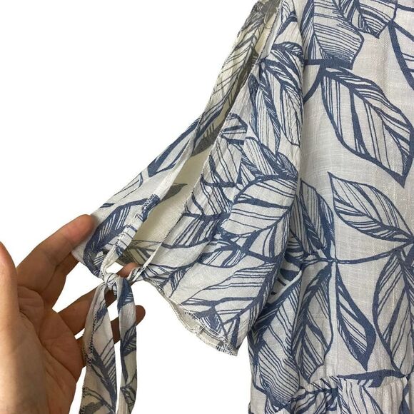 Unique Spectrum Boho Graphic V Neck Blouse Size Large - Picture 6 of 8